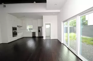 7707 Jacquelyn Oaks Rd, Houston, TX 77055 - Photo 12