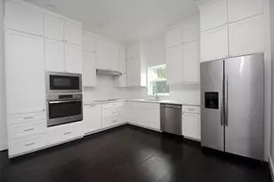7707 Jacquelyn Oaks Rd, Houston, TX 77055 - Photo 8