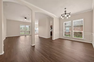 11719 Bollinger Park Court, Houston, TX 77047 - Photo 4