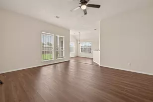11719 Bollinger Park Ct, Houston, TX 77047 - Photo 8
