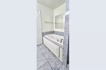 11899 Algonquin Drive #5, Houston, TX 77089 - Photo 8