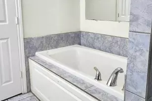 11899 Algonquin Dr, Houston, TX 77089 - Photo 8