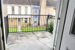 11899 Algonquin Dr, Houston, TX 77089 - Photo 10