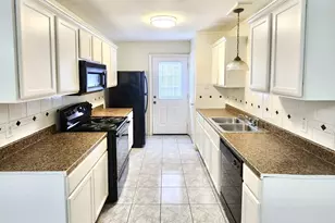 11899 Algonquin Dr, Houston, TX 77089 - Photo 4