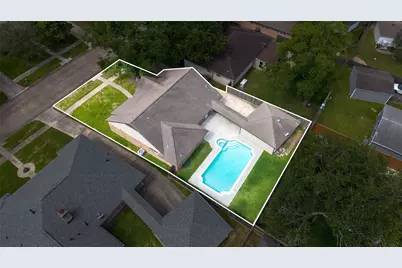 5950 Dumfries Dr, Houston, TX 77096 - Photo 32