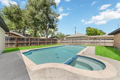 5950 Dumfries Dr, Houston, TX 77096 - Photo 26