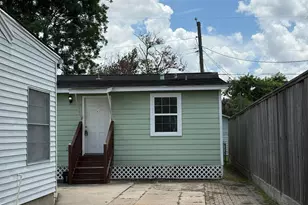 914 E 25th St, Houston, TX 77009 - Photo 2