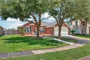 14810 Stocklin Ct, Sugar Land, TX 77498 - Photo 4