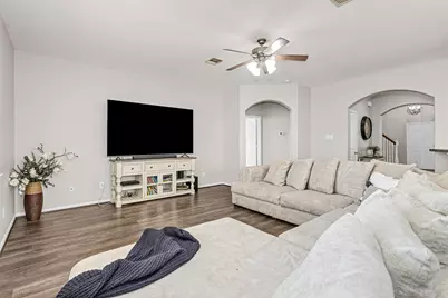 4704 Bella Court, Alvin, TX 77511 - Photo 14