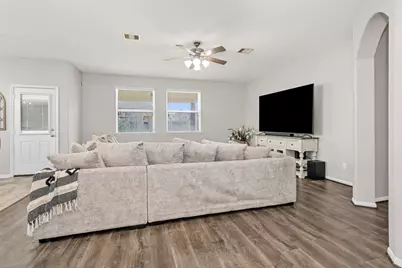 4704 Bella Court, Alvin, TX 77511 - Photo 12