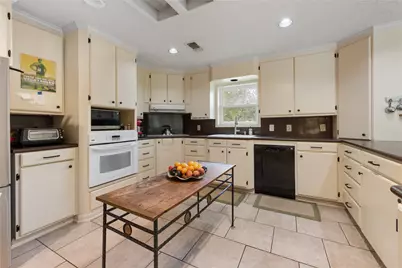 1026 Rose Circle, College Station, TX 77840 - Photo 4