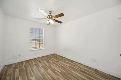 5315 Cherie Crest Court, Houston, TX 77088 - Photo 10