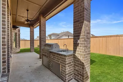 613 Drilling Drive, League City, TX 77573 - Photo 8
