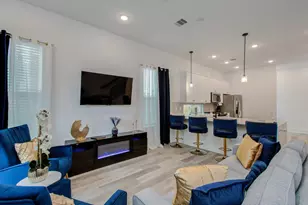 1616 Benson St, Houston, TX 77020 - Photo 2
