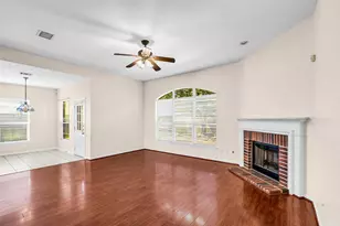 9502 Bending Willow Ln, Houston, TX 77064 - Photo 2