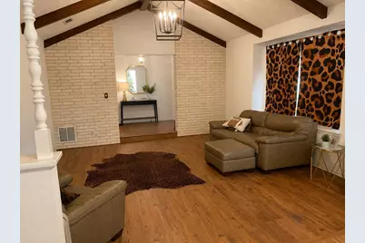 1188 E Oak Street, La Grange, TX 78945 - Photo 2