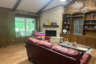 1188 E Oak St, La Grange, TX 78945 - Photo 20