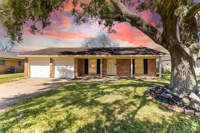 127 Talisman Street, Lake Jackson, TX 77566 - Photo 1