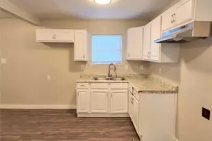 1106 2nd Ave N, Texas City, TX 77590 - Photo 6