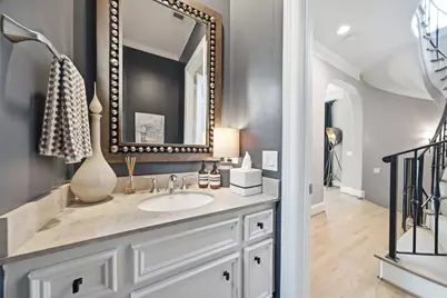 1707 Welch Street, Houston, TX 77006 - Photo 22