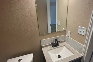 100 N 18th Ave N, Texas City, TX 77590 - Photo 6