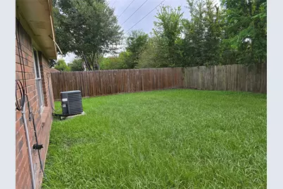 1703 Clear Valley Drive, Houston, TX 77014 - Photo 16
