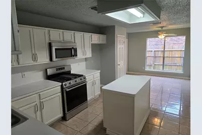 1703 Clear Valley Drive, Houston, TX 77014 - Photo 4