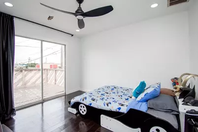 10551 Kirkgreen Drive, Houston, TX 77089 - Photo 22