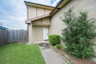 10551 Kirkgreen Dr, Houston, TX 77089 - Photo 10
