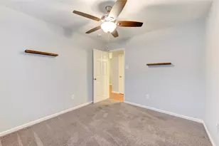 503 W Linney St, Dayton, TX 77535 - Photo 32