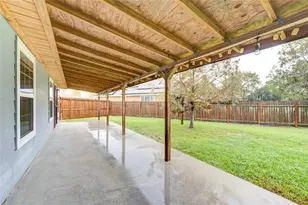 503 W Linney St, Dayton, TX 77535 - Photo 2