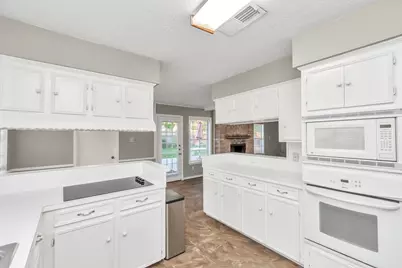 12526 Hazelwood Lane, Houston, TX 77077 - Photo 8