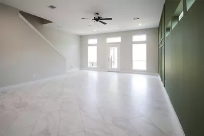 5113 Hershe Street #B, Houston, TX 77020 - Photo 2
