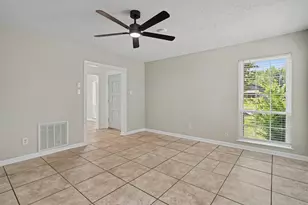 9405 Vicksburg Ave, Texas City, TX 77591 - Photo 6