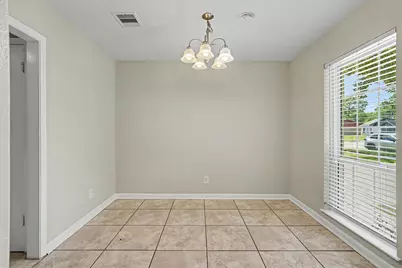 9405 Vicksburg Avenue, Texas City, TX 77591 - Photo 8