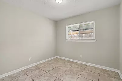 9405 Vicksburg Avenue, Texas City, TX 77591 - Photo 18