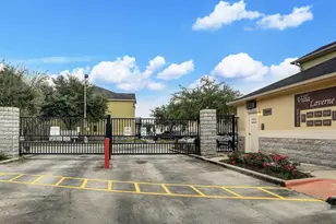2078 Laverne St, Houston, TX 77080 - Photo 2