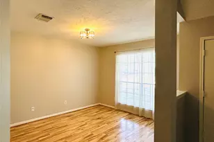 1404 Helmsley Dr, Rosenberg, TX 77471 - Photo 6