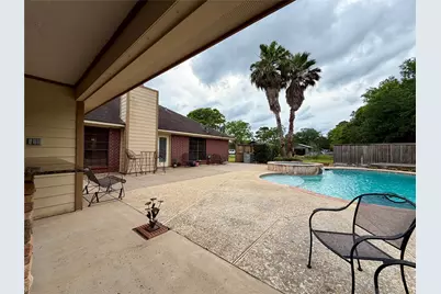 1503 Avenue H, Danbury, TX 77534 - Photo 30