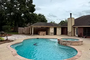 1503 Avenue H, Danbury, TX 77534 - Photo 26