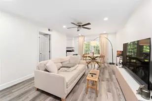 8223 Kingsbrook Rd, Houston, TX 77024 - Photo 1
