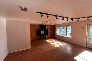 210 Baker Dr, Tomball, TX 77375 - Photo 8