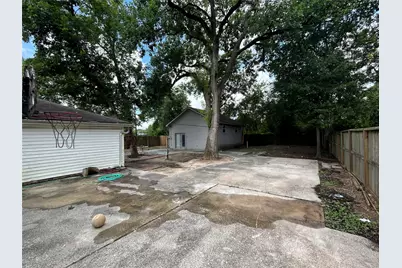 210 Baker Drive, Tomball, TX 77375 - Photo 22