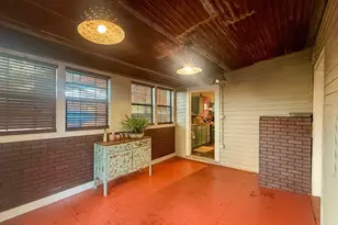 841 S Loop 497, Brenham, TX 77833 - Photo 16