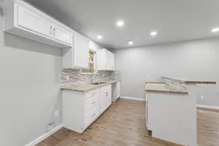 15627 Holly Dr, Montgomery, TX 77356 - Photo 12