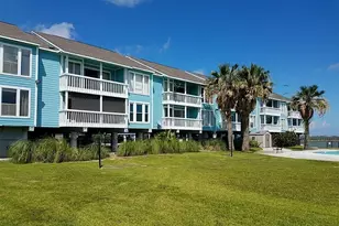 500 Tiki Dr Dr, Tiki Island, TX 77554 - Photo 10
