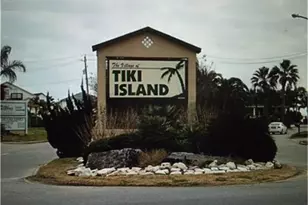 500 Tiki Dr Dr, Tiki Island, TX 77554 - Photo 26