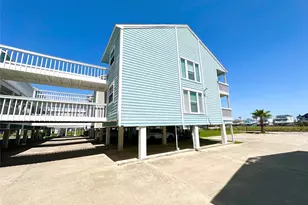 500 Tiki Dr Dr, Tiki Island, TX 77554 - Photo 14