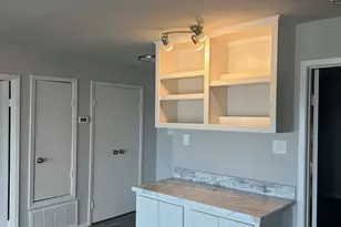 500 Tiki Dr Dr, Tiki Island, TX 77554 - Photo 4