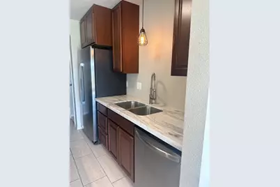 500 Tiki Drive Drive #210, Tiki Island, TX 77554 - Photo 6